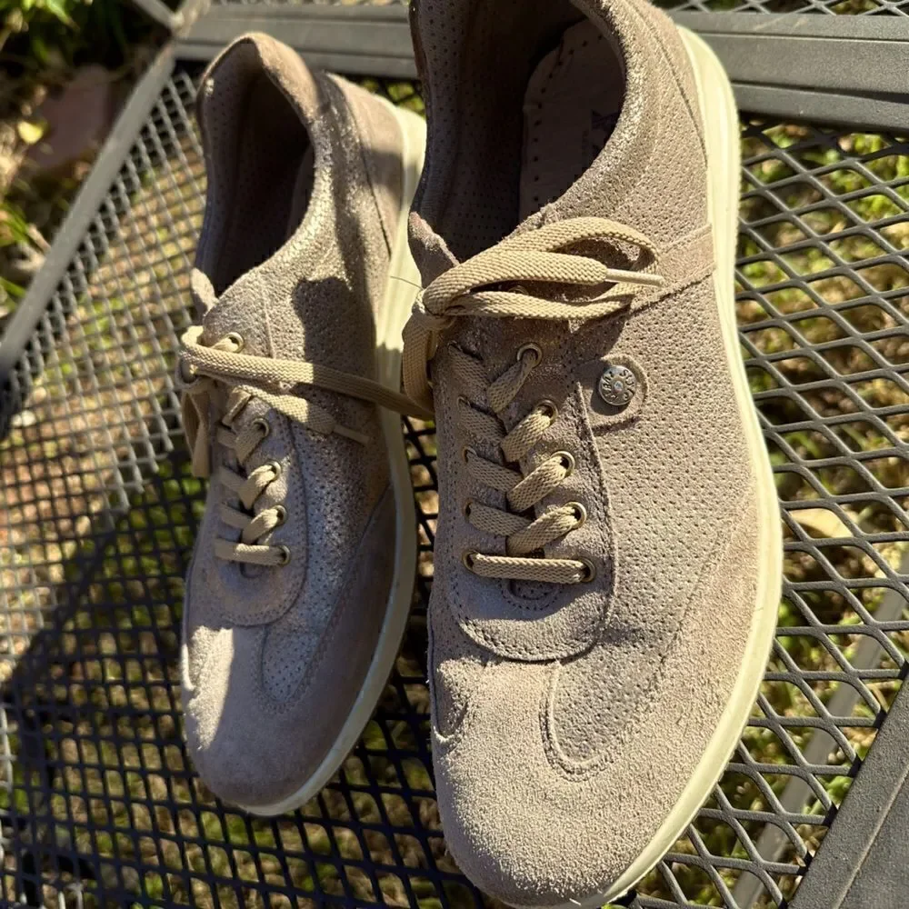 ☘️- IMAC Metallic Beige Leather Sneakers Light Style. Made in Italy Sz 41